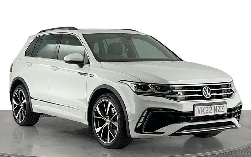 Second-hand VW Tiguan R-line 200 CP (147 kW) 2022 Alb SUV
