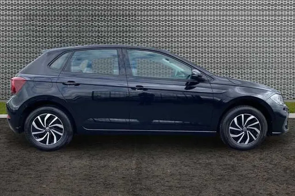 Used VW Polo 80 HP (58 kW) 2023 Hatchback