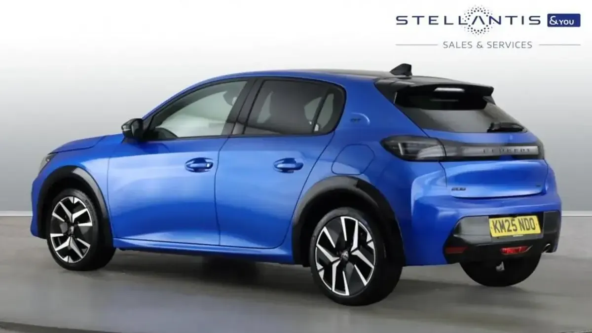 Used Peugeot 208 GT 99 HP (72 kW) 2025 Blue Hatchback