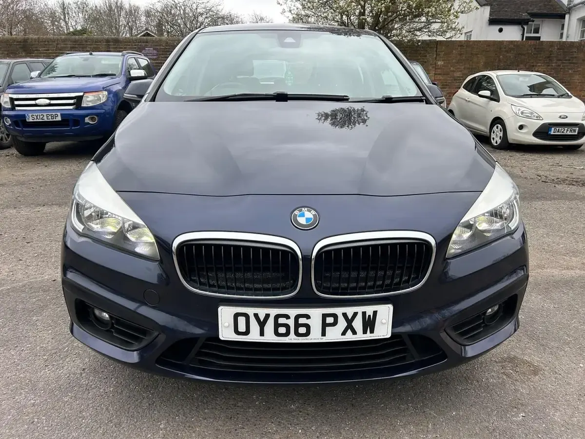 Used BMW 218 Comfort Edition 2016 Blue Hatchback