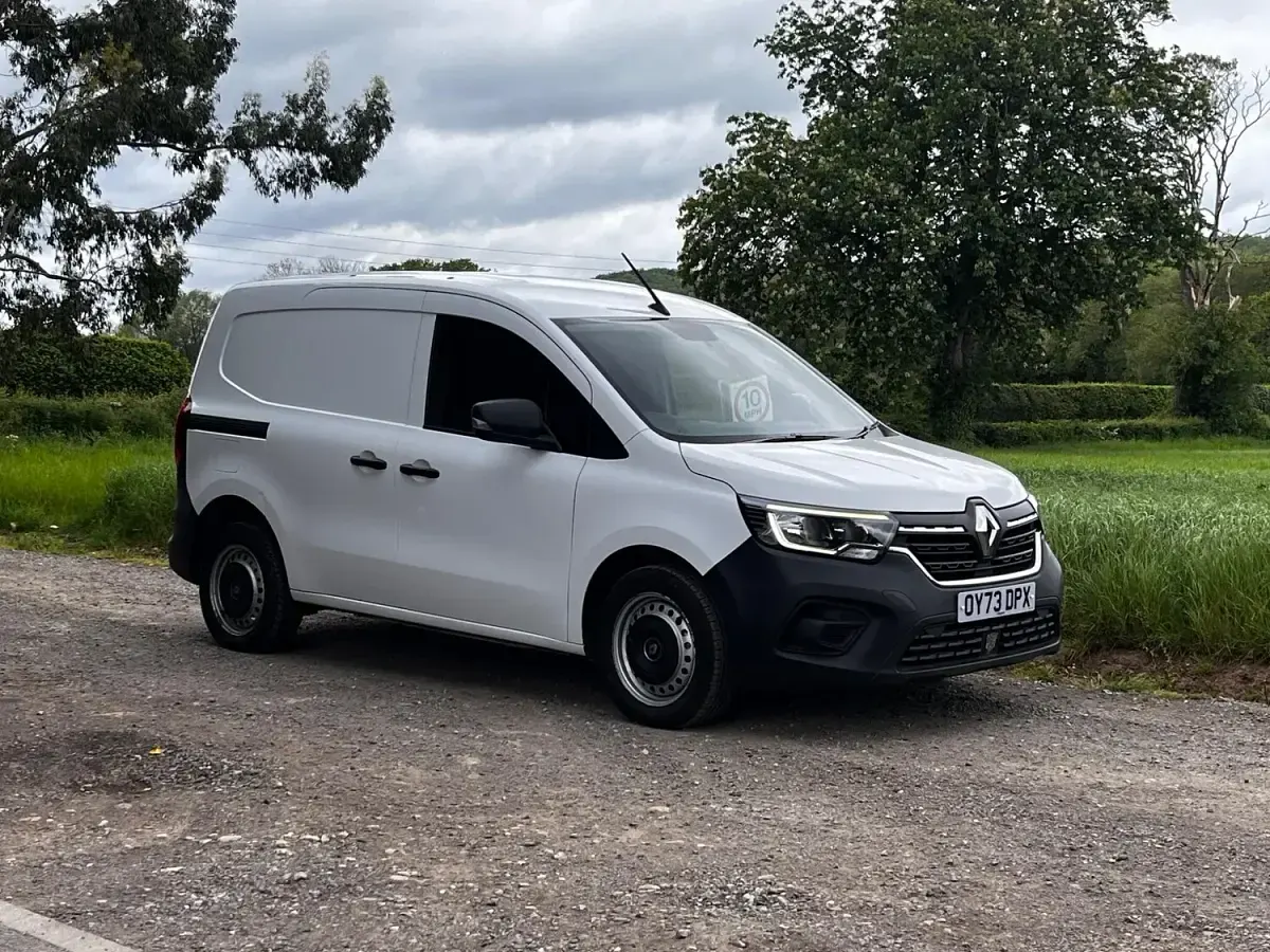Used Renault Kangoo 2023 White MPV