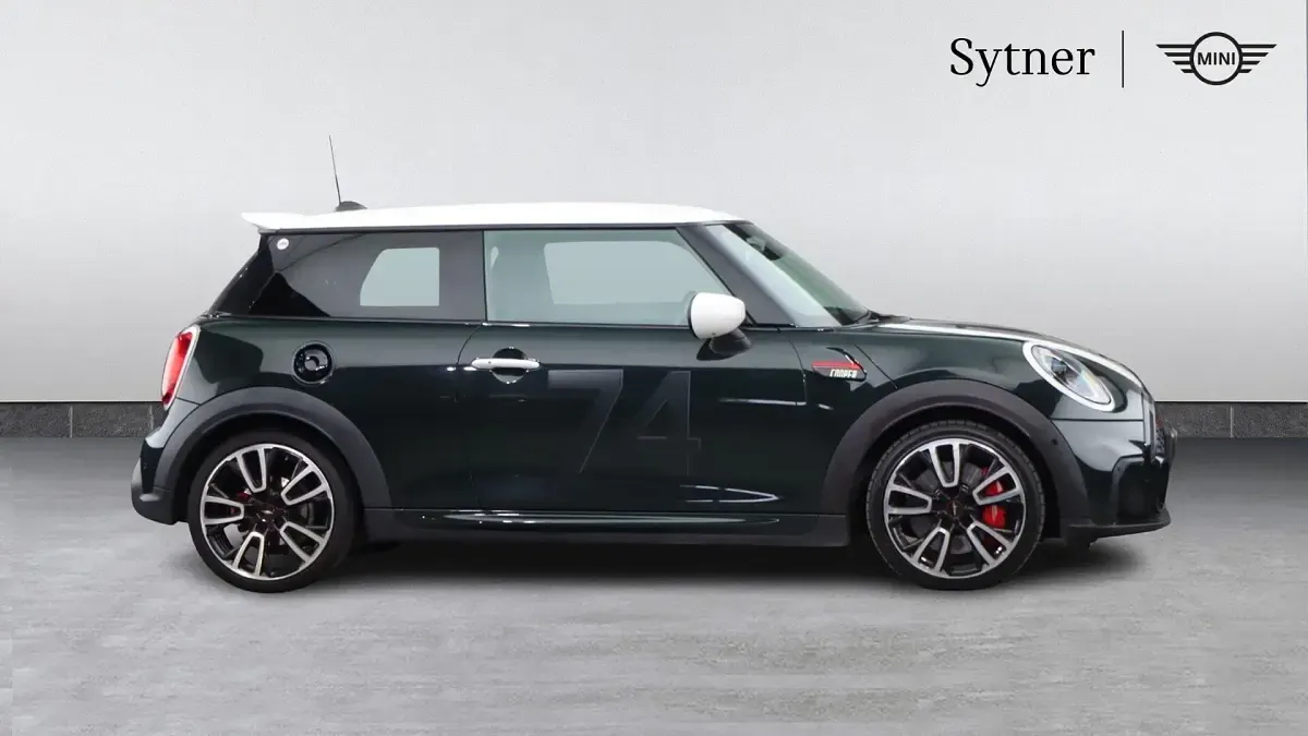 Used Mini John Cooper Works Hatch 228 HP (167 kW) 2021 Green Hatchback