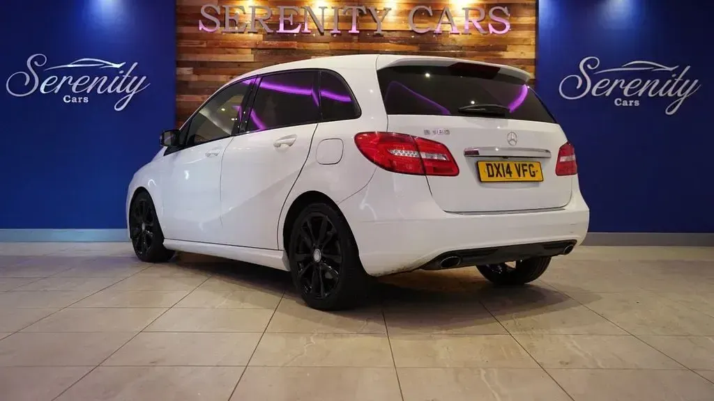 Used Mercedes B180 122 HP (89 kW) 2013 White MPV