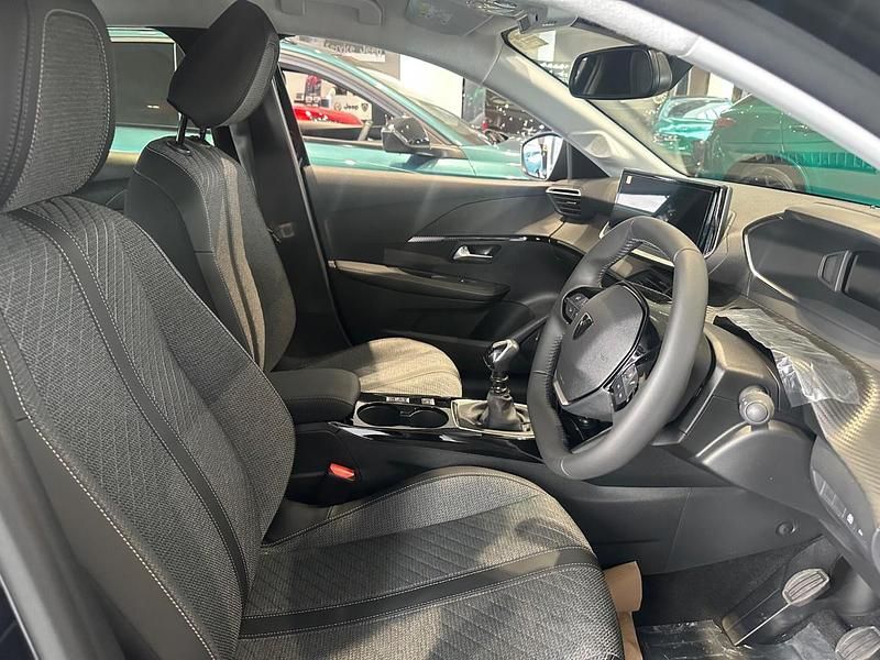 Used Peugeot 208 GT 134 HP (98 kW) 2025 Black Hatchback