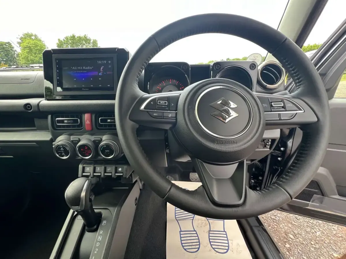Nuevo Suzuki Jimny 101 CV (74 kW) 2026 Negro SUV