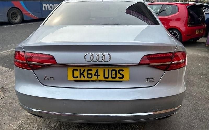 Used Audi A8 Sport 258 HP (189 kW) 2014 Silver Sedan