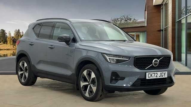 Used 2023 Volvo XC40 Plus SUV | £26,575 (Good price) - Image 1/4