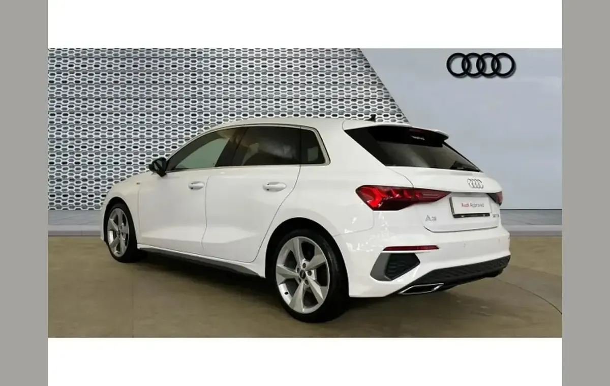 Used Audi A3 S-Line 110 HP (80 kW) 2022 White Sedan