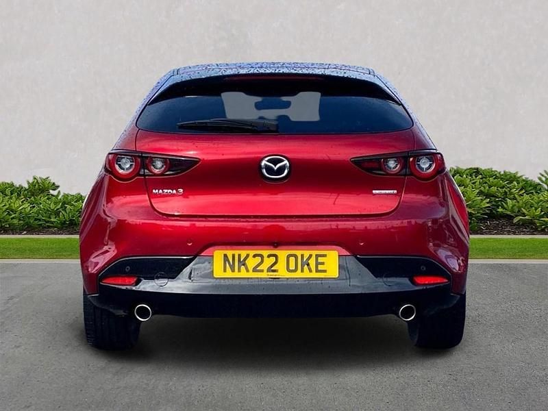 Begagnad Mazda 3 Inclusive 122 HK (89 kW) 2022 Röd Halvkombi