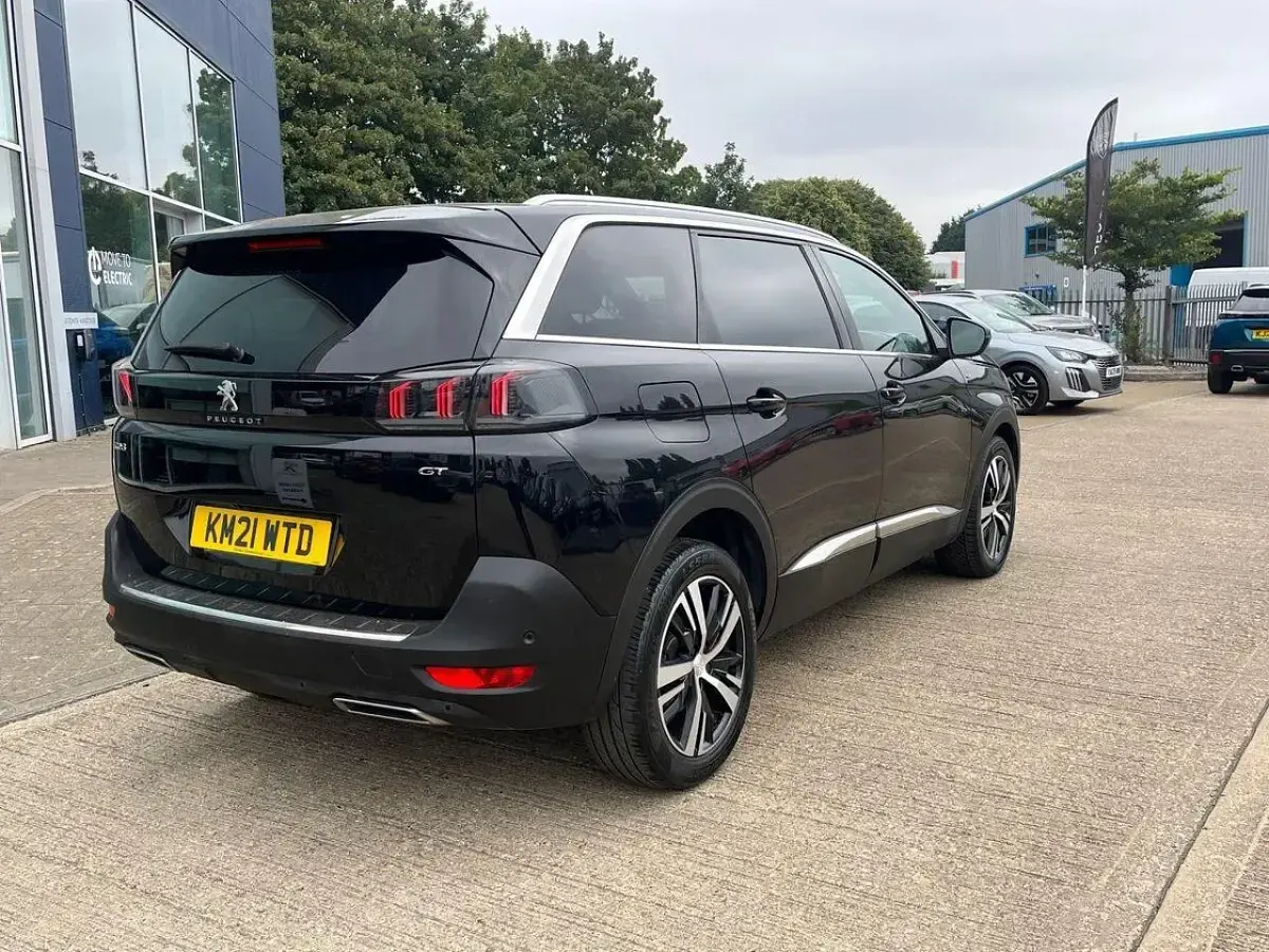 Used Peugeot 5008 GT 129 HP (94 kW) 2021 Black SUV