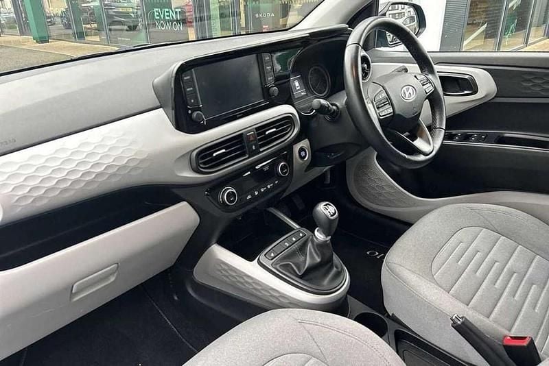 Used Hyundai i10 Premium 65 HP (47 kW) 2023 Other Hatchback