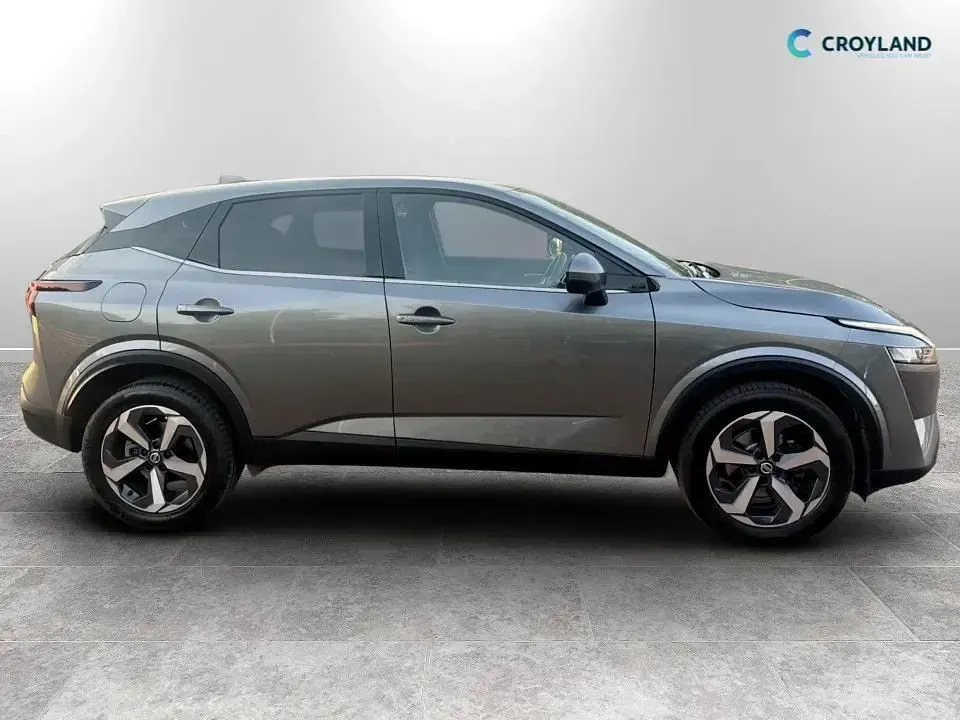 Used Nissan Qashqai N-Connecta 140 HP (102 kW) 2022 Grey SUV