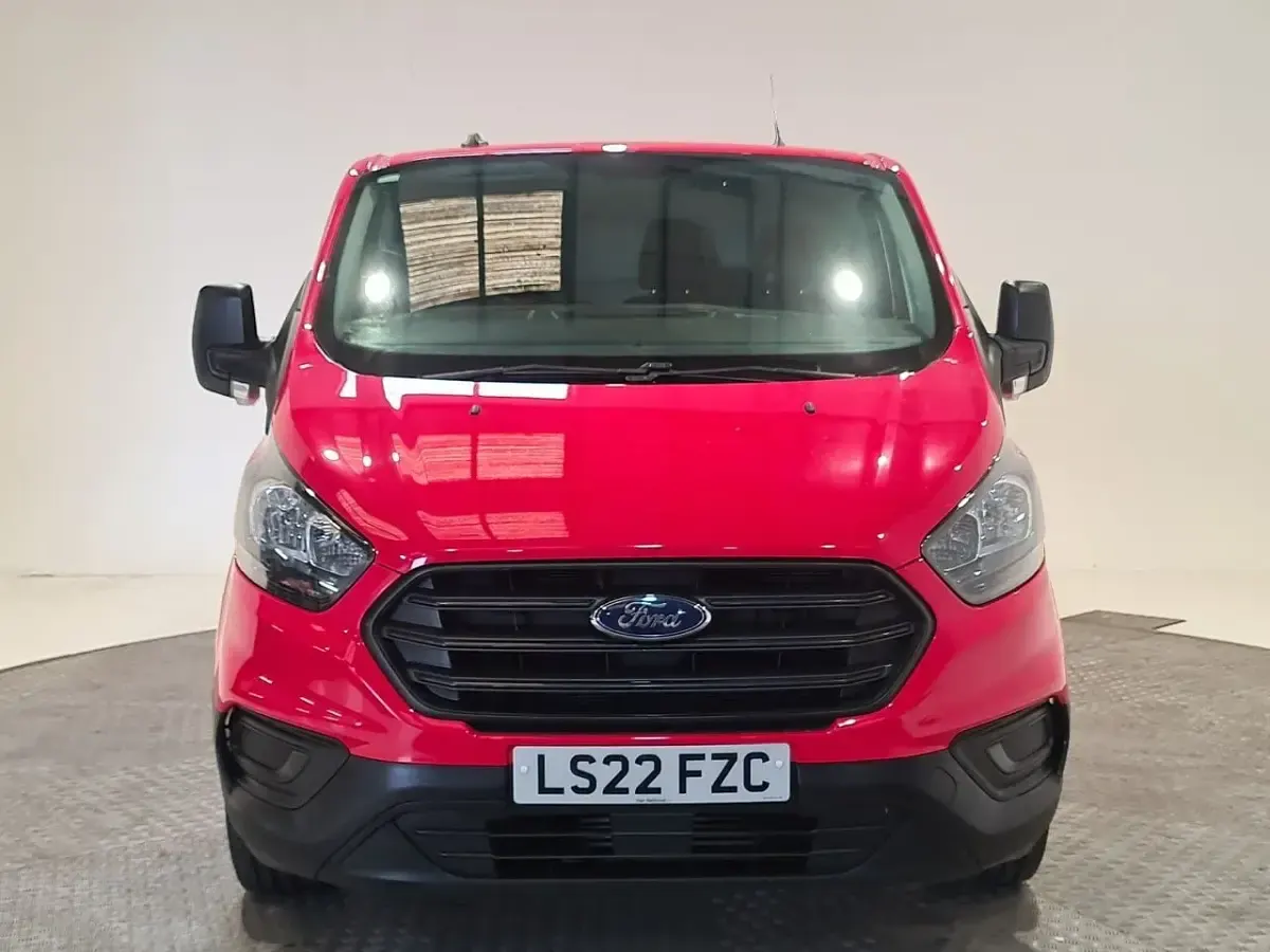 Used Ford Transit Custom 130 HP (95 kW) 2022 Red Van
