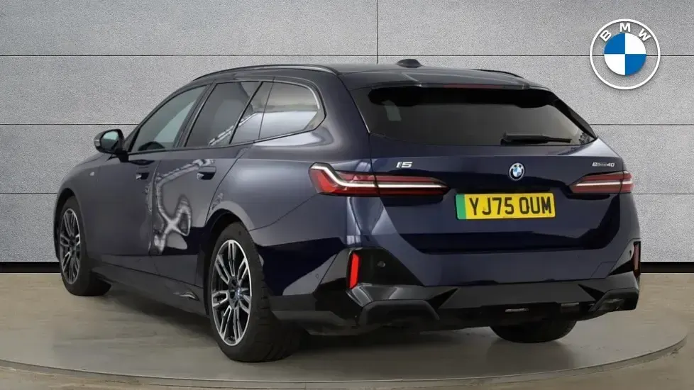 Used BMW i5 M Sport 246 kW (335 HP) 2025 Blue Estate