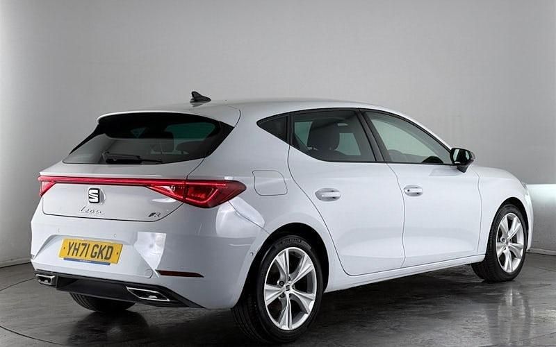 Used Seat Leon FR 131 HP (96 kW) 2023 Hatchback