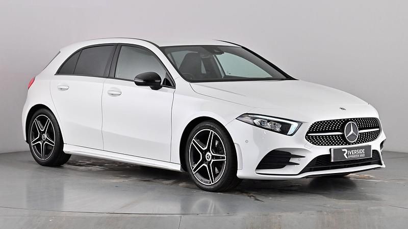 Used Mercedes A180 Executive 136 HP (100 kW) 2023 Polar white Hatchback