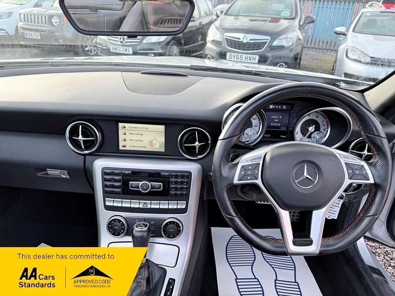 Used Mercedes SLK200 AMG 184 HP (135 kW) 2012 Silver Cabriolet