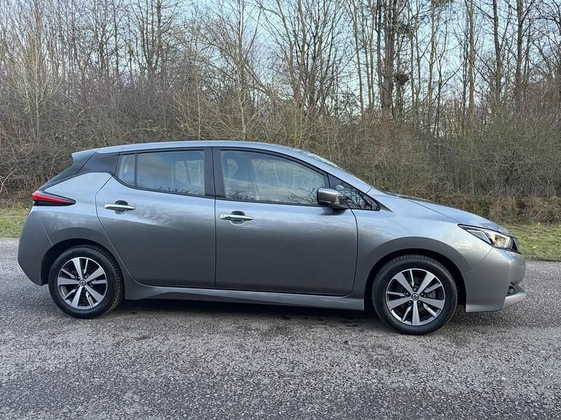 Used Nissan Leaf Acenta 39 kW (54 HP) 2020 Grey Hatchback