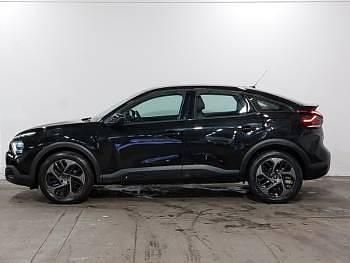 Używany Citroën C4 PureTech 131 KM (96 kW) 2022 Czarny Hatchback