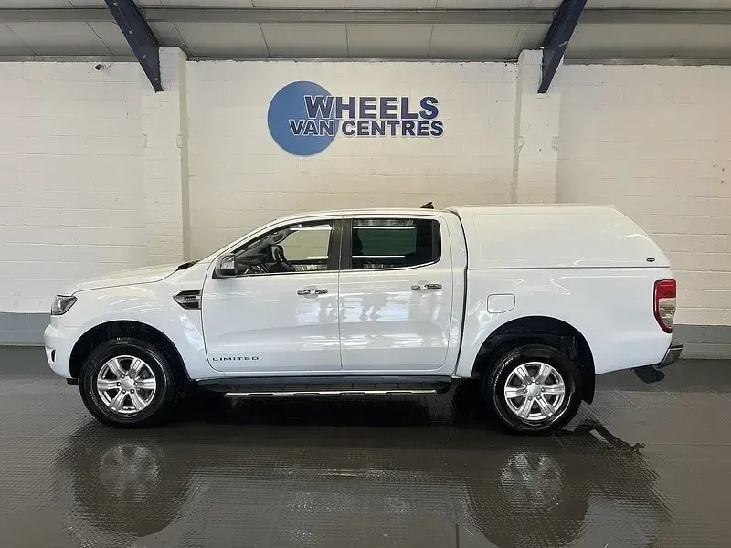 Begagnad Ford Ranger Limited 170 HK (125 kW) 2023 Vit Pickup