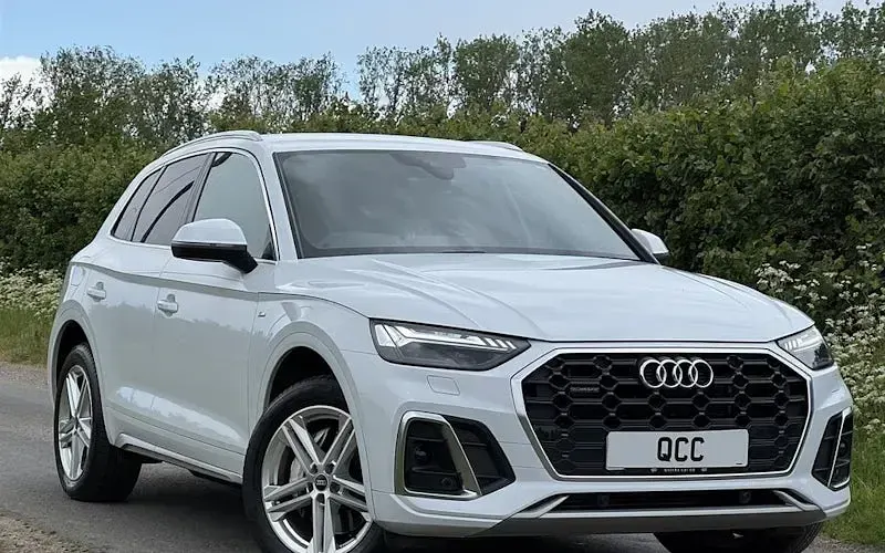 Używany Audi Q5 S-Line 299 KM (219 kW) 2024 SUV