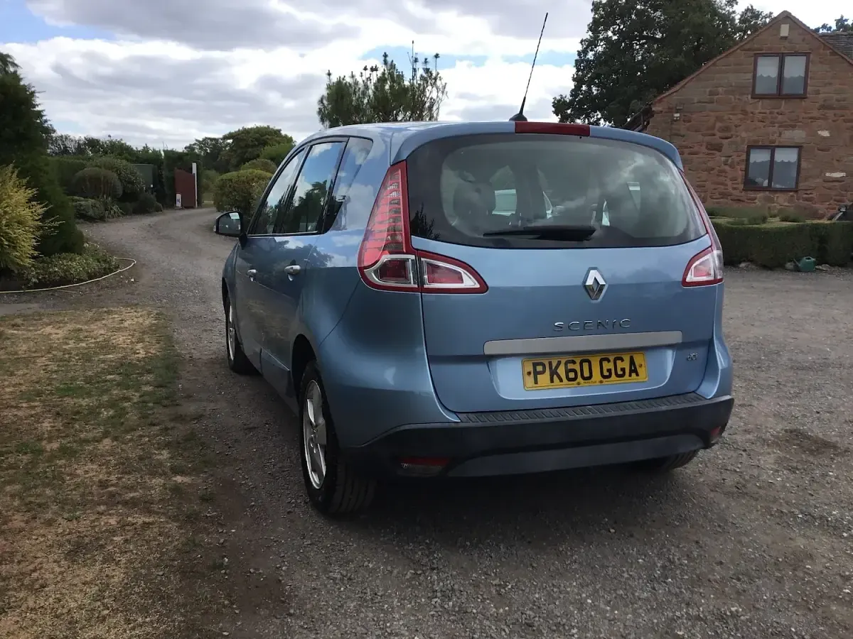 Used Renault Scénic Dynamique 2011 Blue MPV