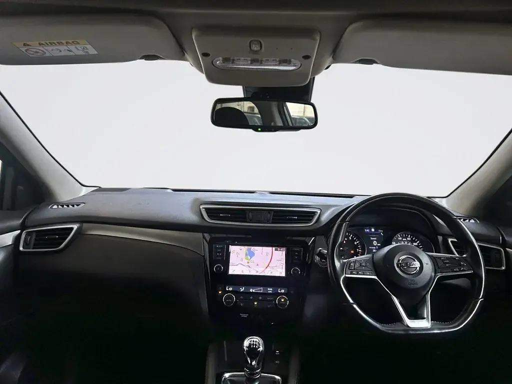 Used Nissan Qashqai N-Motion 140 HP (102 kW) 2019 Grey SUV