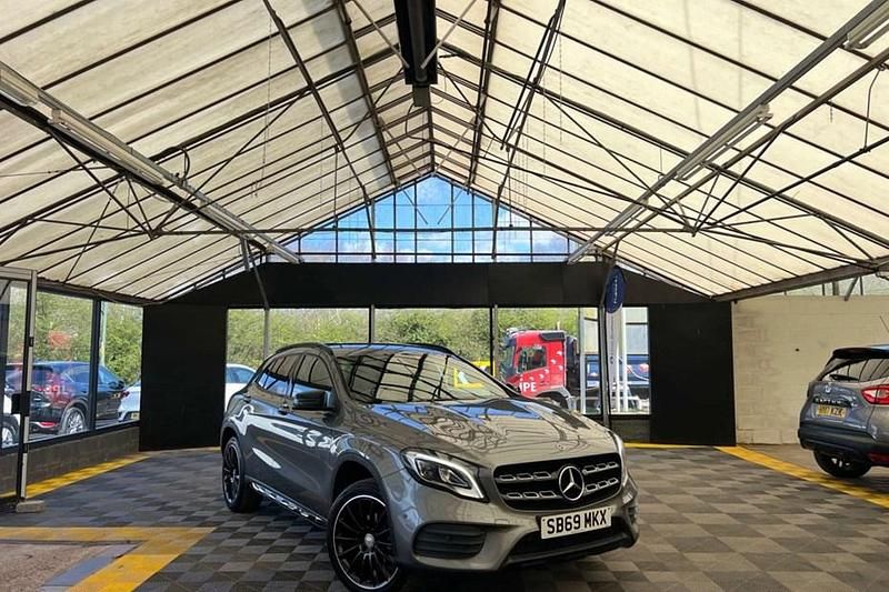 Used Mercedes GLA180 AMG line 122 HP (89 kW) 2020 Grey SUV
