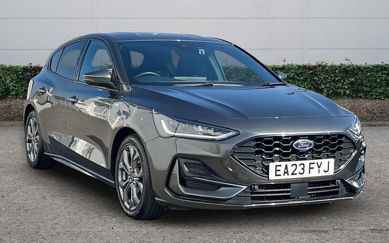 Used Ford Focus ST-Line 125 HP (91 kW) 2023 Grey Hatchback