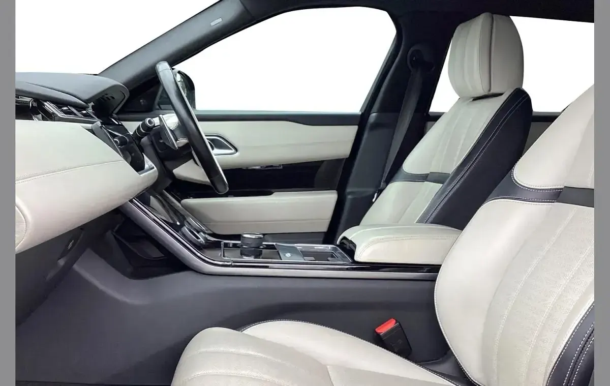 Used Land Rover Range Rover Velar HSE Dynamic 296 HP (217 kW) 2018 Silver SUV