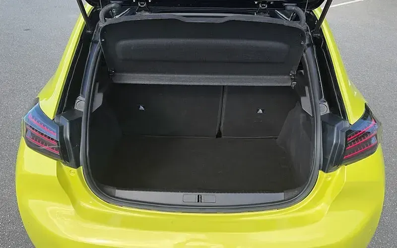 Used Peugeot 208 GTi 137 HP (100 kW) 2025 Yellow Hatchback