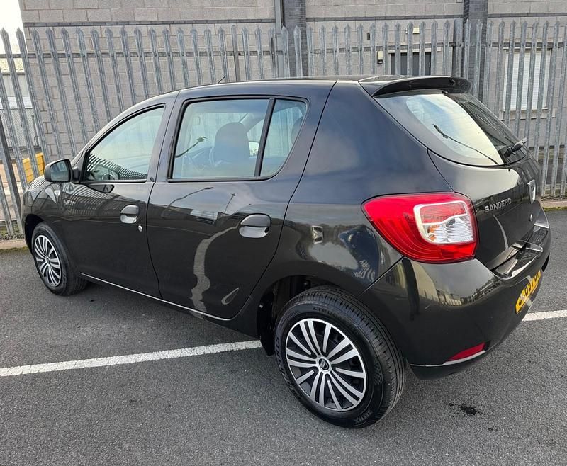 Used Dacia Sandero Ambiance 2015 Black Hatchback