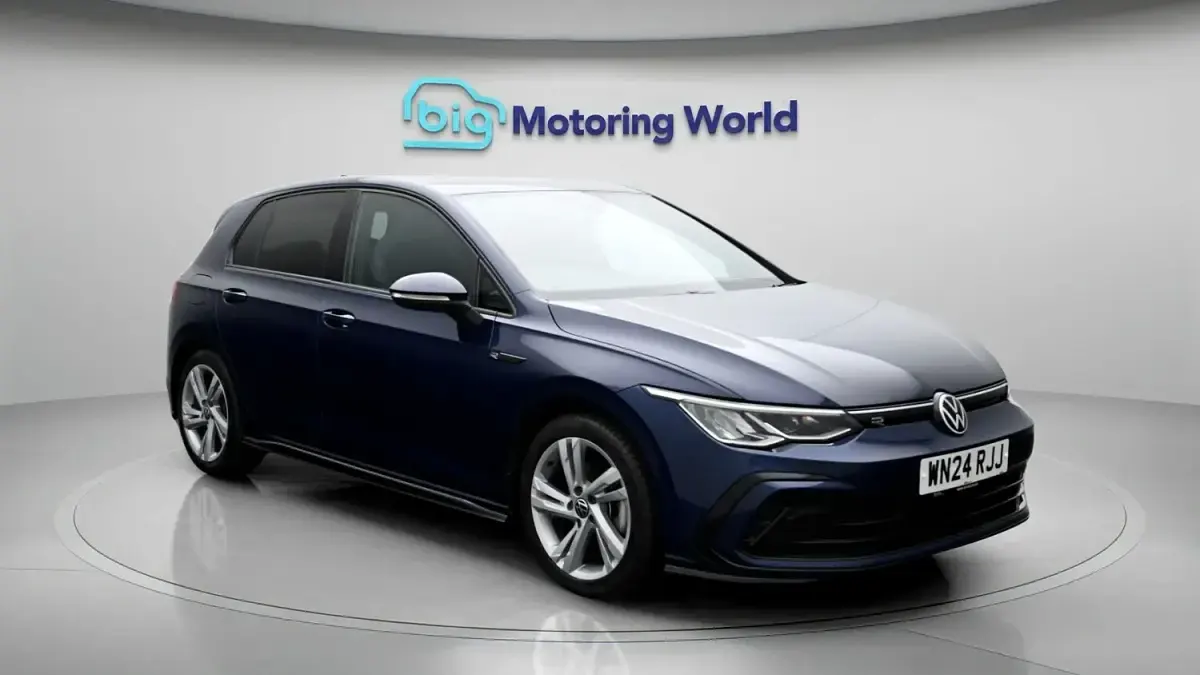 Used VW Golf VIII R-line 150 HP (110 kW) 2023 Hatchback