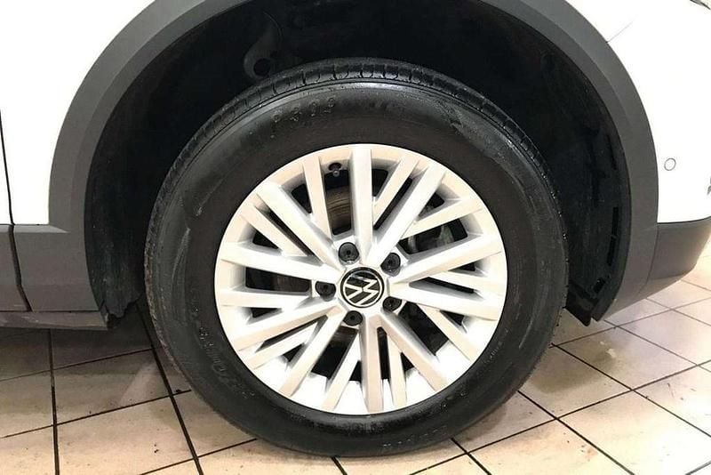 Used VW T-Roc Life 150 HP (110 kW) 2023 White SUV