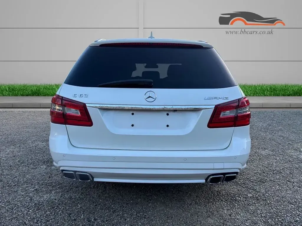 Used Mercedes E63 AMG AMG 525 HP (386 kW) 2013 White Estate