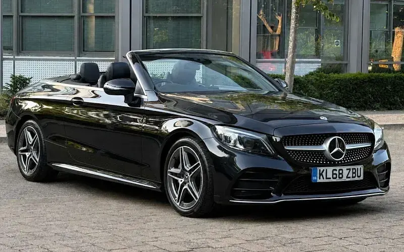 Used Mercedes C220 AMG Line Premium 194 HP (142 kW) 2019 Cabriolet