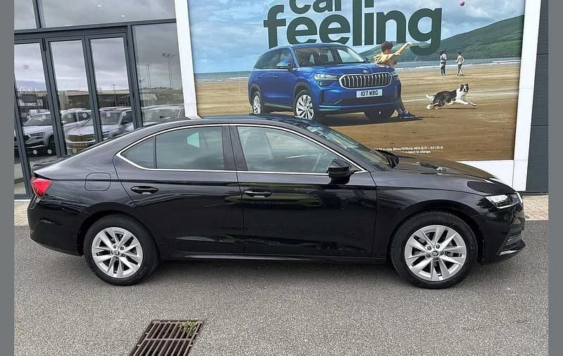 Used Skoda Octavia SE L 147 HP (108 kW) 2022 Black magic pearl effect Hatchback