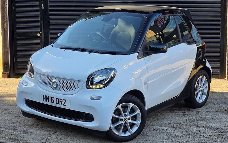 Used 2019 Smart ForTwo Cabrio Passion Cabriolet | £8,799 (Super price) - Image 1/4