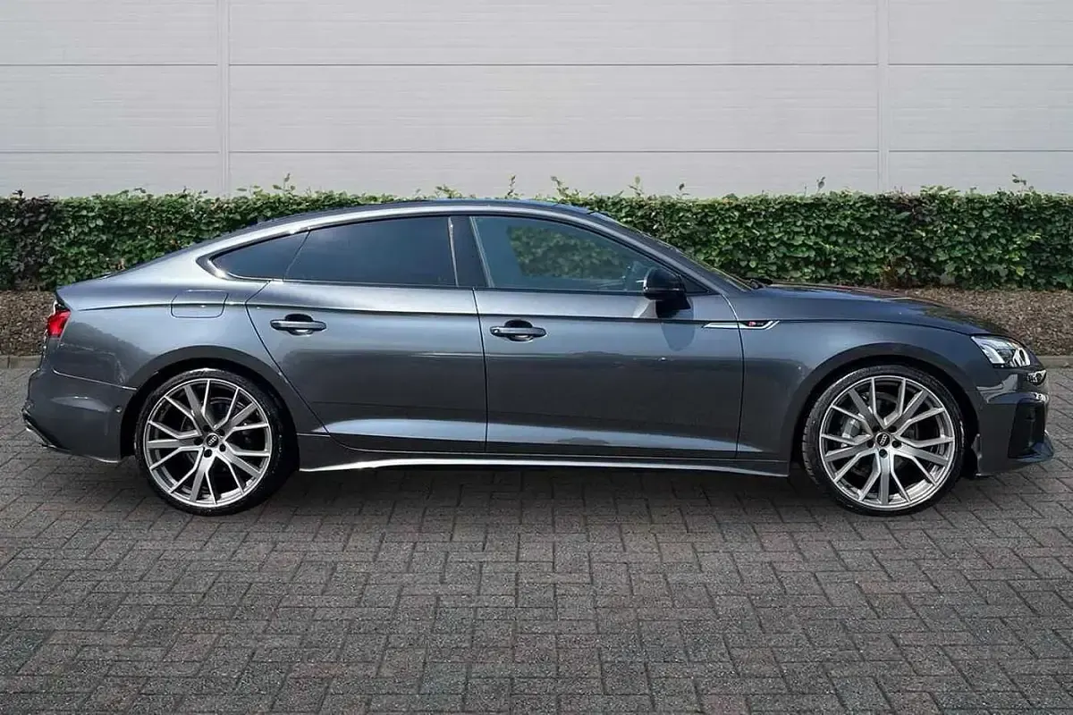 Used Audi A5 Comfort 200 HP (147 kW) 2022 Grey Coupe