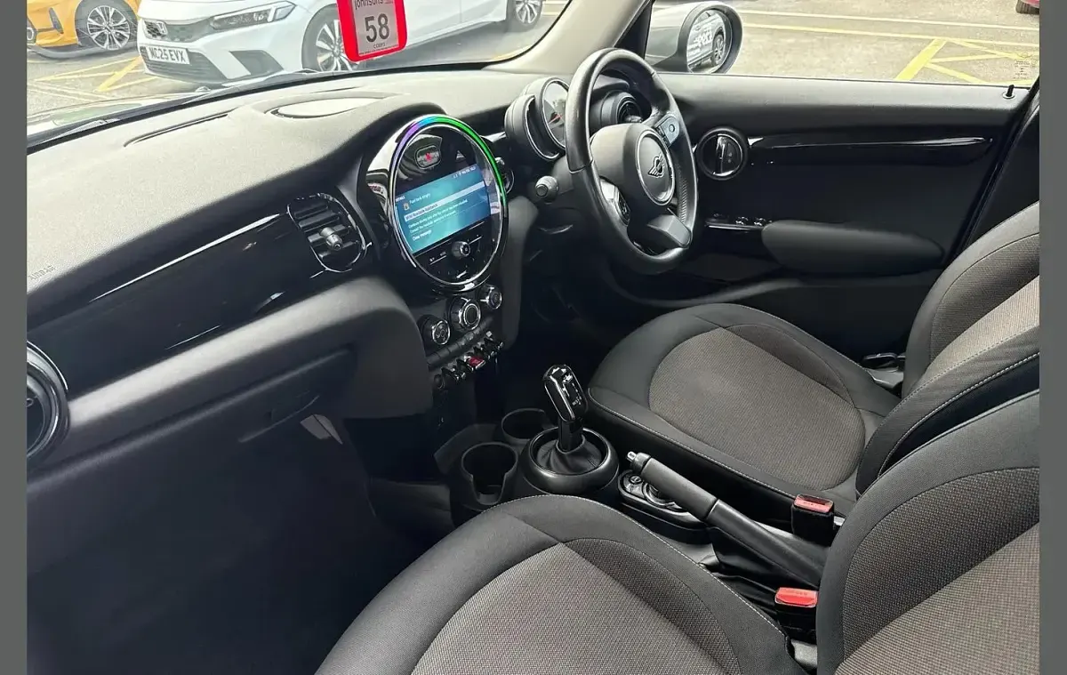 Used Mini Cooper Classic 134 HP (98 kW) 2021 Grey Hatchback