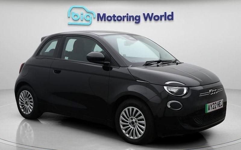 Used 2022 Fiat 500e Action Hatchback | £10,000 (Good price) - Image 1/4