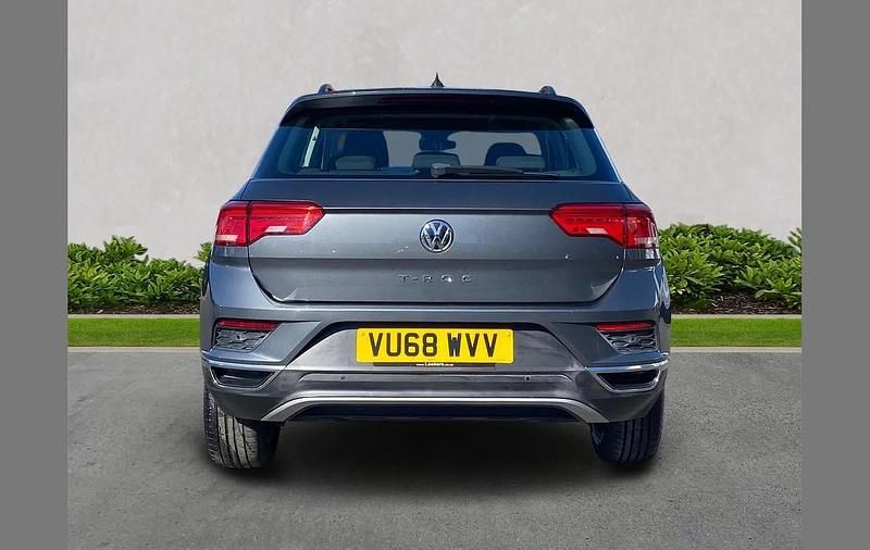 Used VW T-Roc SE 115 HP (84 kW) 2018 Grey SUV
