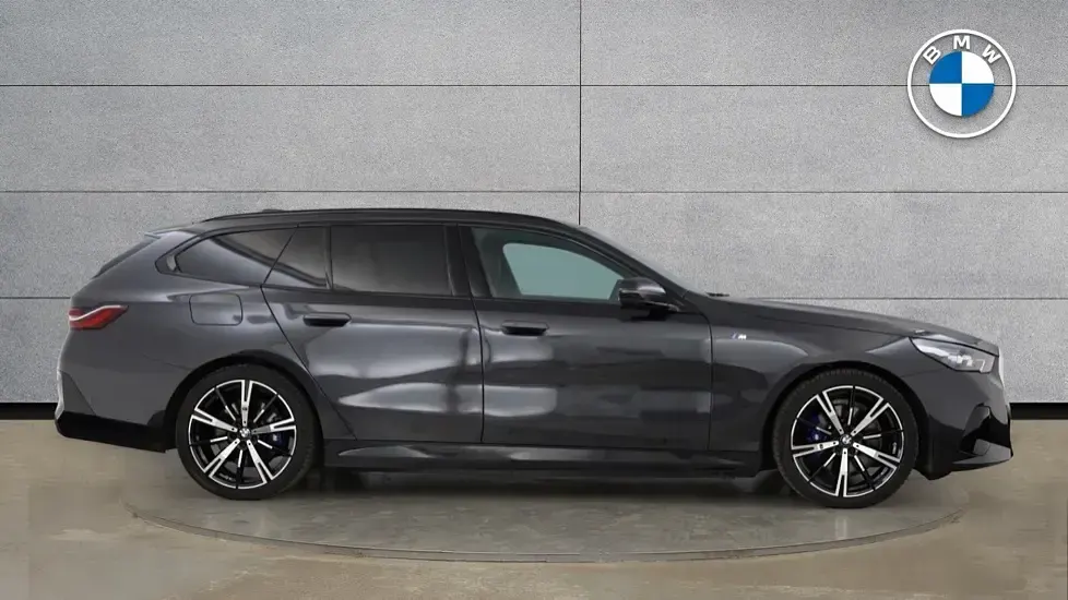 Used BMW 530e M Sport 295 HP (216 kW) 2025 Grey Estate