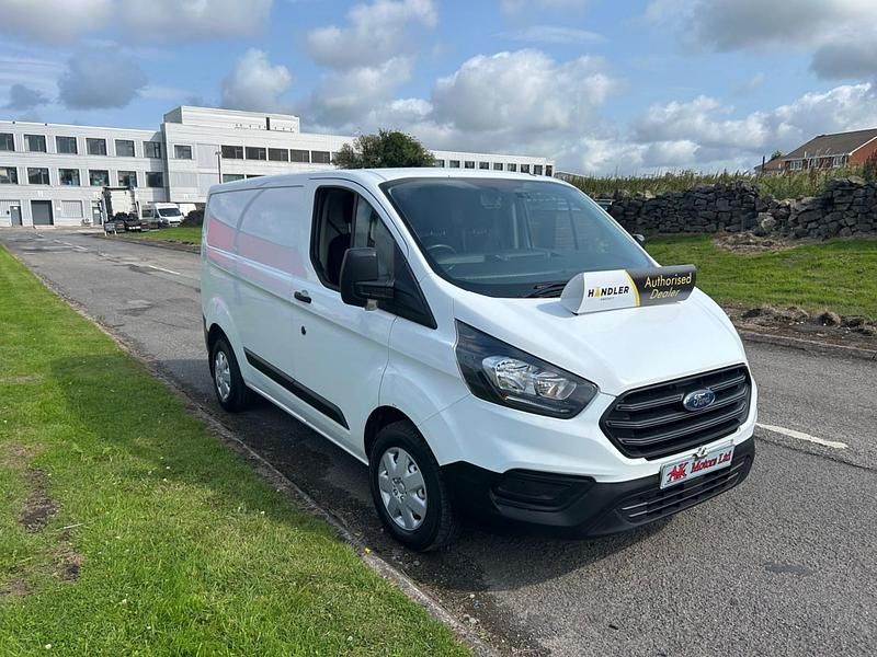 White Used 2019 Ford Transit Custom Van | £4,495 (A bit pricey) - Image 1/4