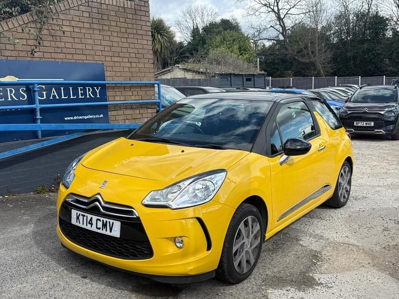 Used Citroën DS3 82 HP (60 kW) 2014 Yellow Hatchback
