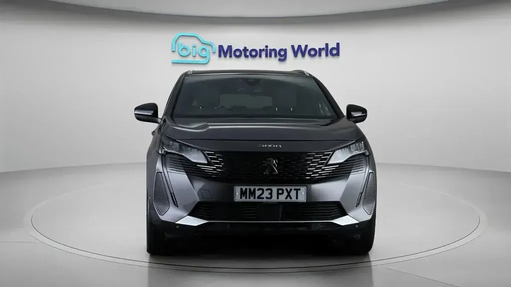 Used Peugeot 3008 Allure+ 130 HP (95 kW) 2023 Grey SUV
