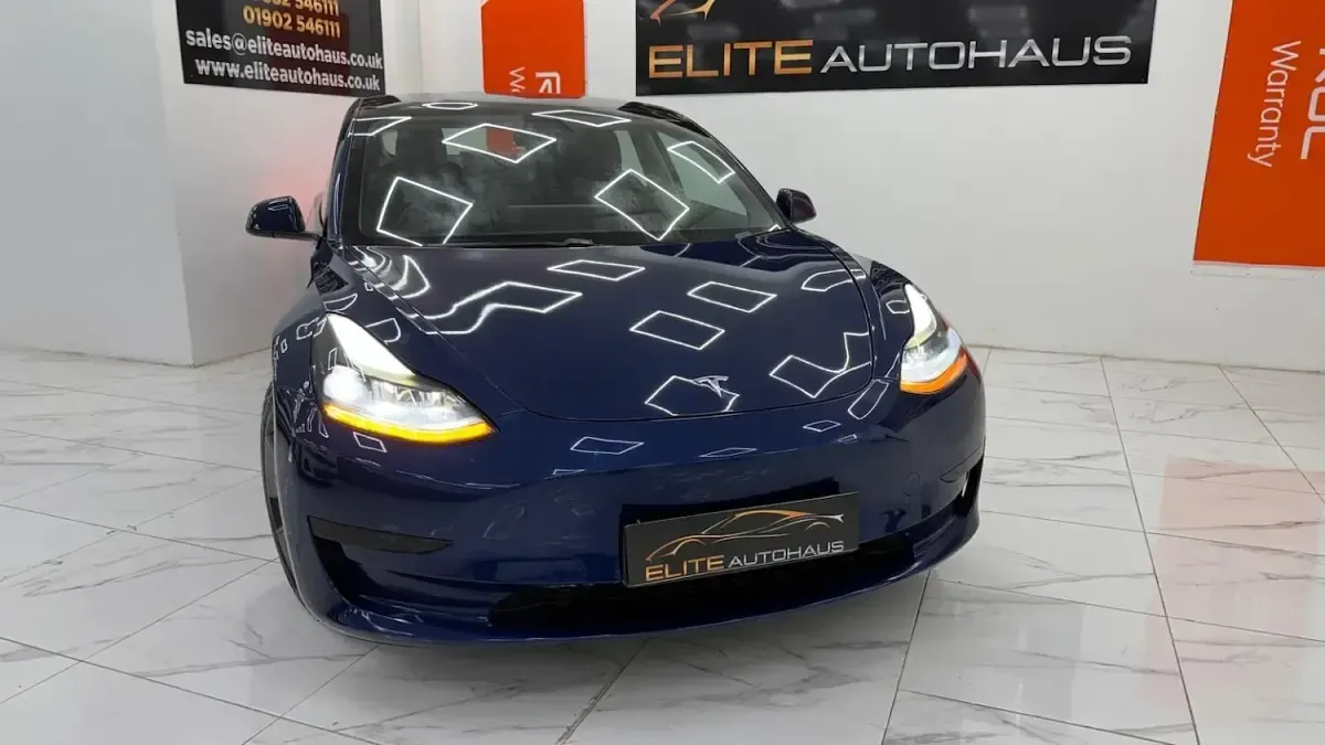 Used Tesla Model 3 Standard Range 208 kW (283 HP) 2021 Blue Sedan