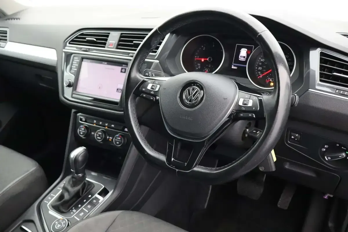 Used VW Tiguan SE 150 HP (110 kW) 2017 White SUV