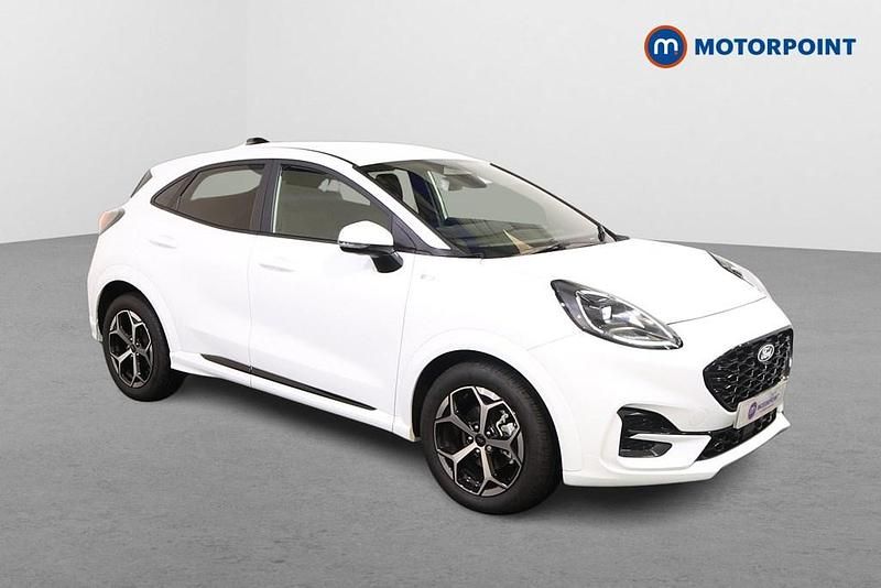 White Used 2025 Ford Puma Gen-E ST-Line Hatchback | £20,849 (Fair price) - Image 1/4