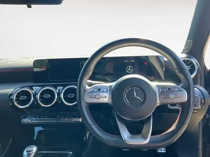 Używany Mercedes A200 AMG line 2019 Czarny Hatchback